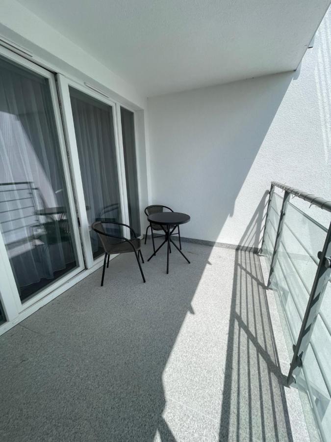 Apt. 539 *